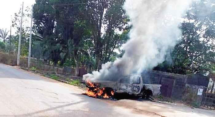 How gunmen killed three police officers, burnt vehicles in Anambra - New  National Star