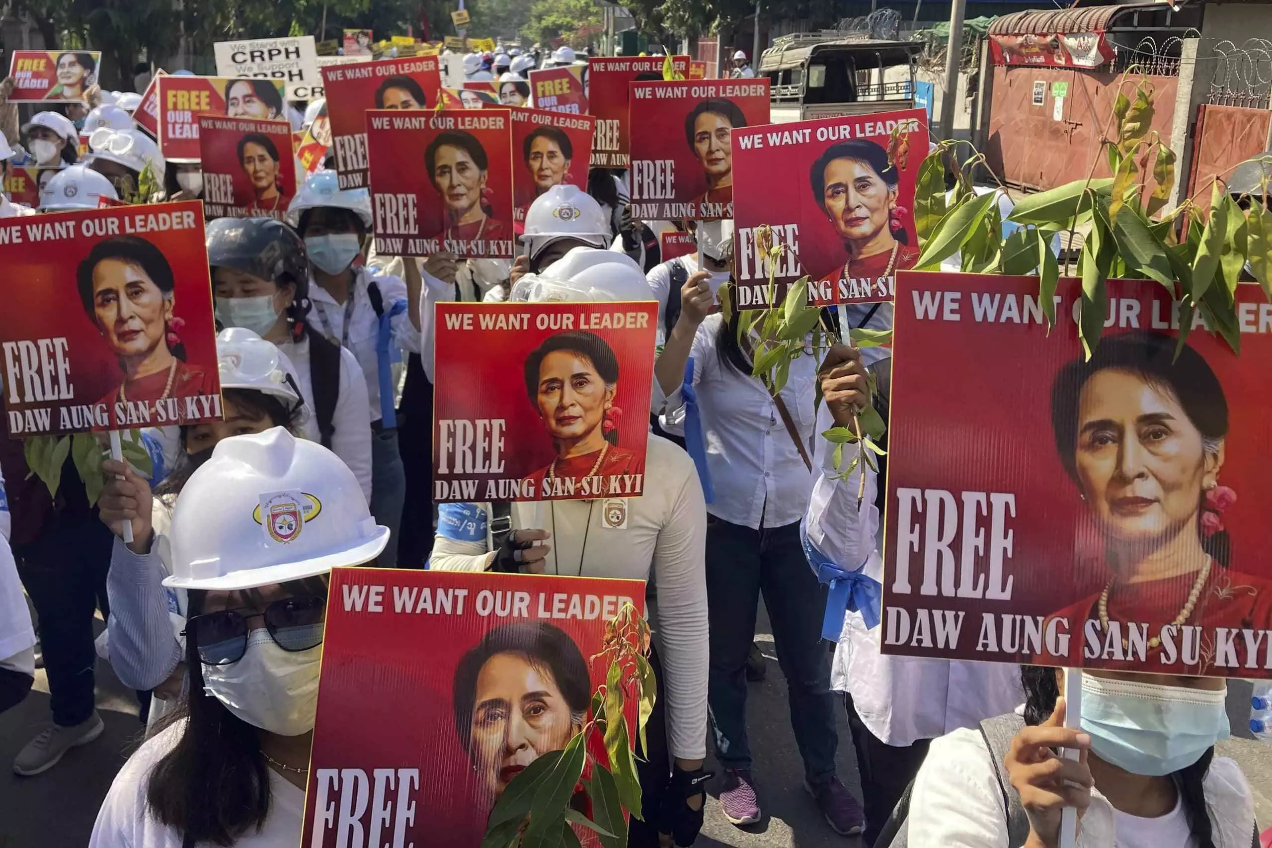 The verdict in Aung San Suu Kyi's trial has been postponed by a Myanmar court