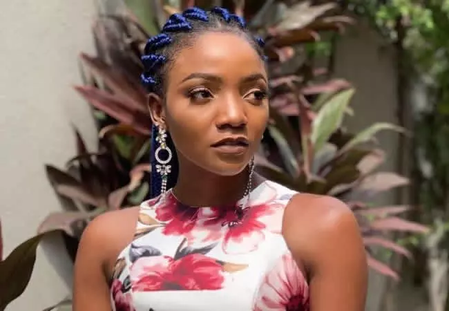 Fans hail Simi on new song ‘Woman’